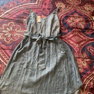 Anthropologie Cloth & Stone Belted Chambray Dress